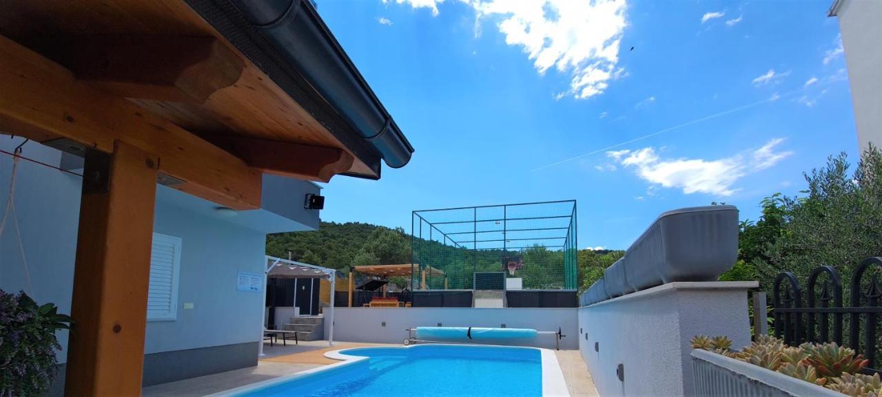 Villa Freya - Vacation House Slatine Exterior foto