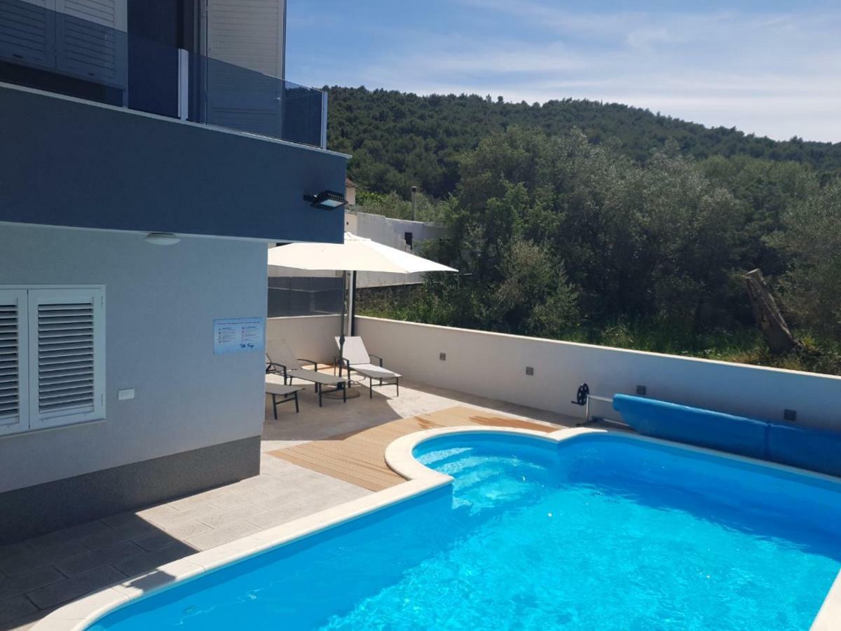 Villa Freya - Vacation House Slatine Exterior foto