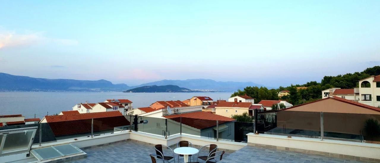 Villa Freya - Vacation House Slatine Exterior foto
